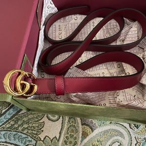 Gucci leather slim belt